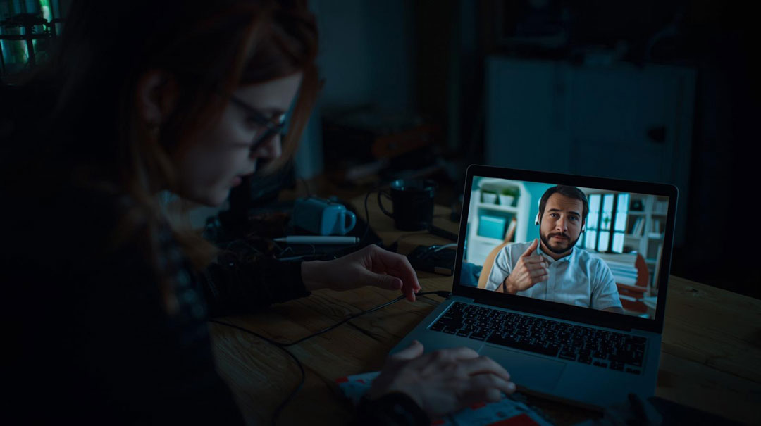 Dangers of Inexperienced Online Acting Instructors